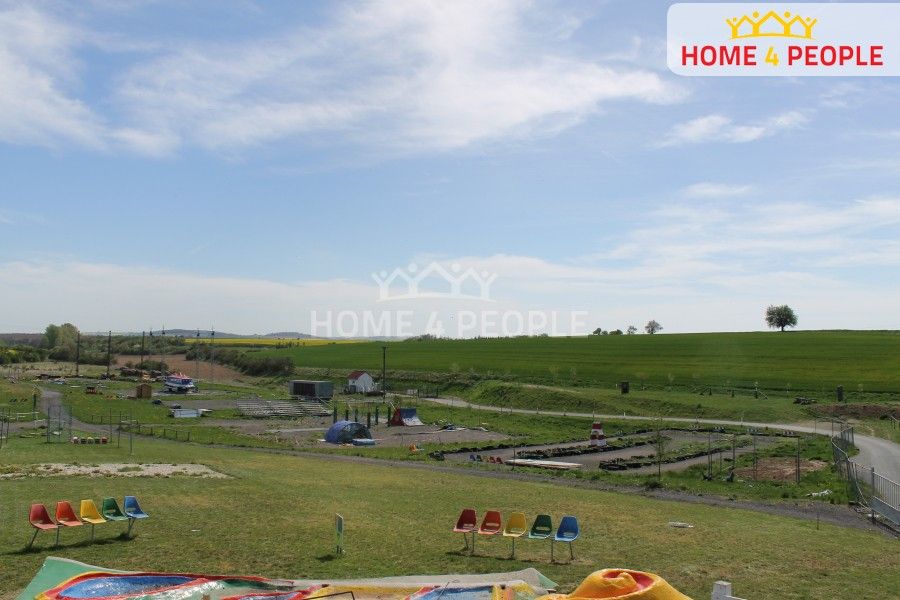 Pronájem nemovitosti 43662 m² - foto 1