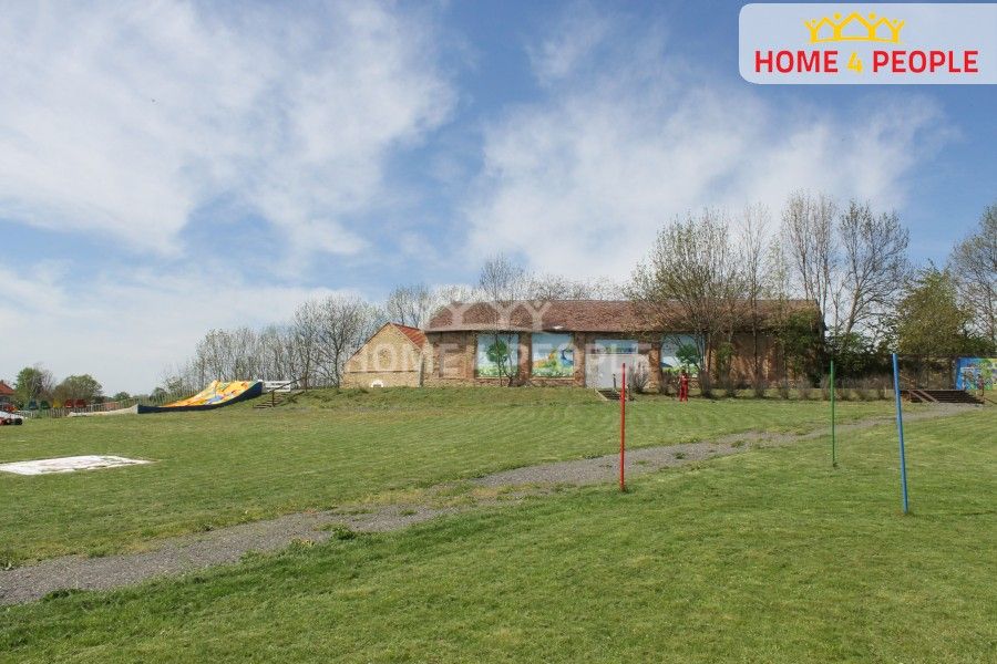 Pronájem nemovitosti 43662 m² - foto 10