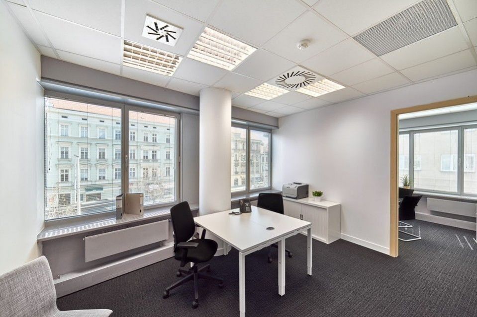 Pronájem komerčního prostoru 49 m² - foto 1