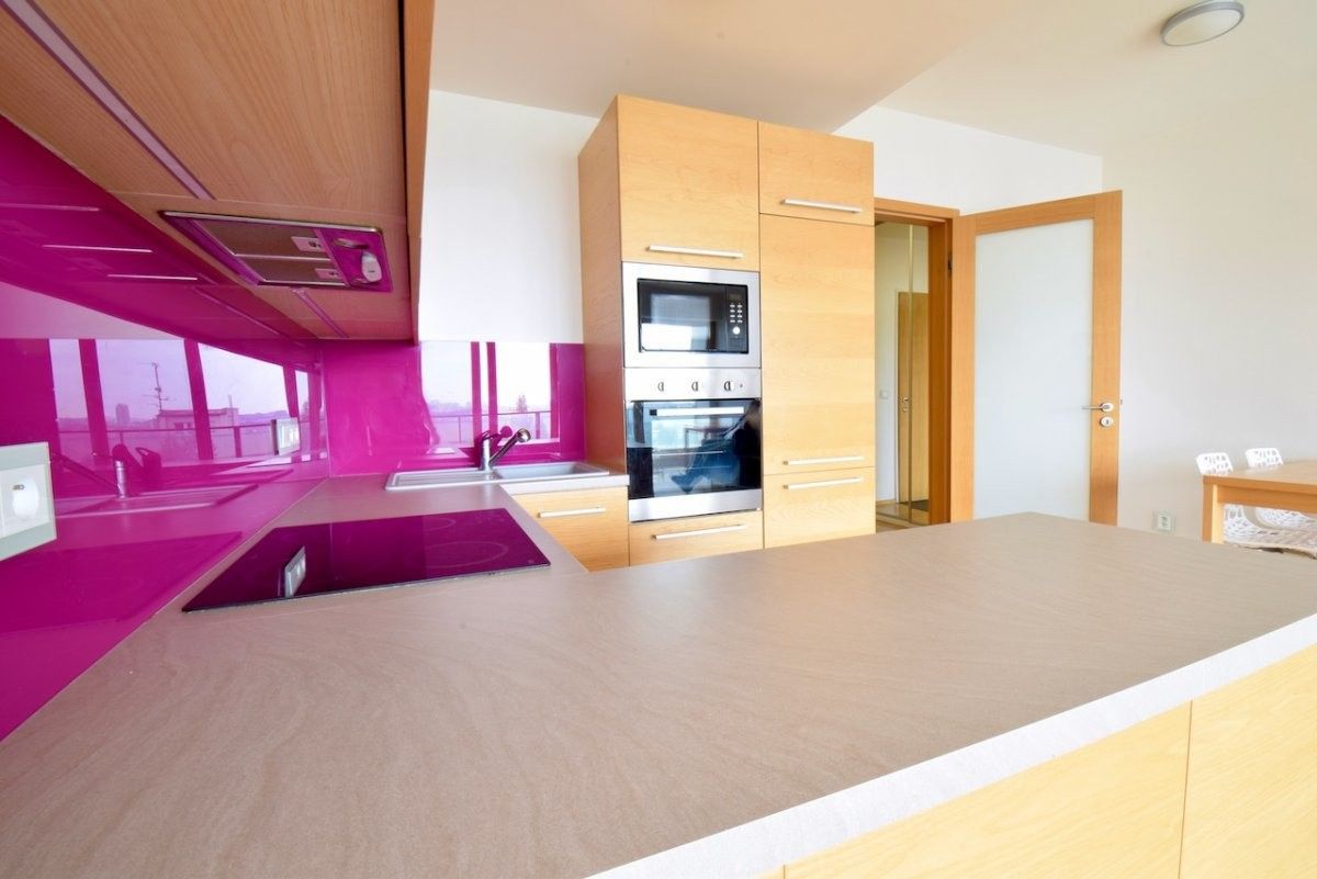 Pronájem bytu 1+kk 50 m² - foto 6