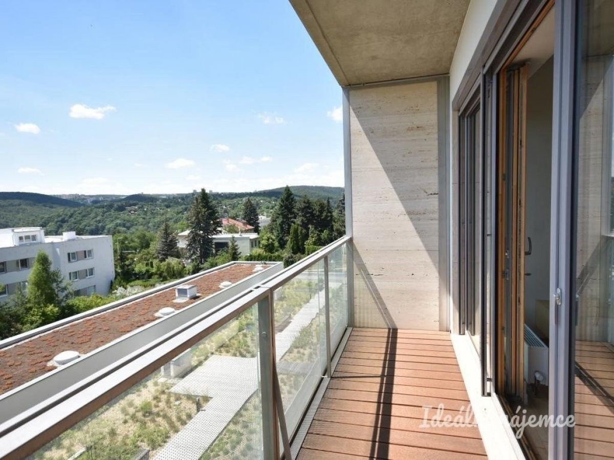 Pronájem bytu 1+kk 50 m² - foto 3