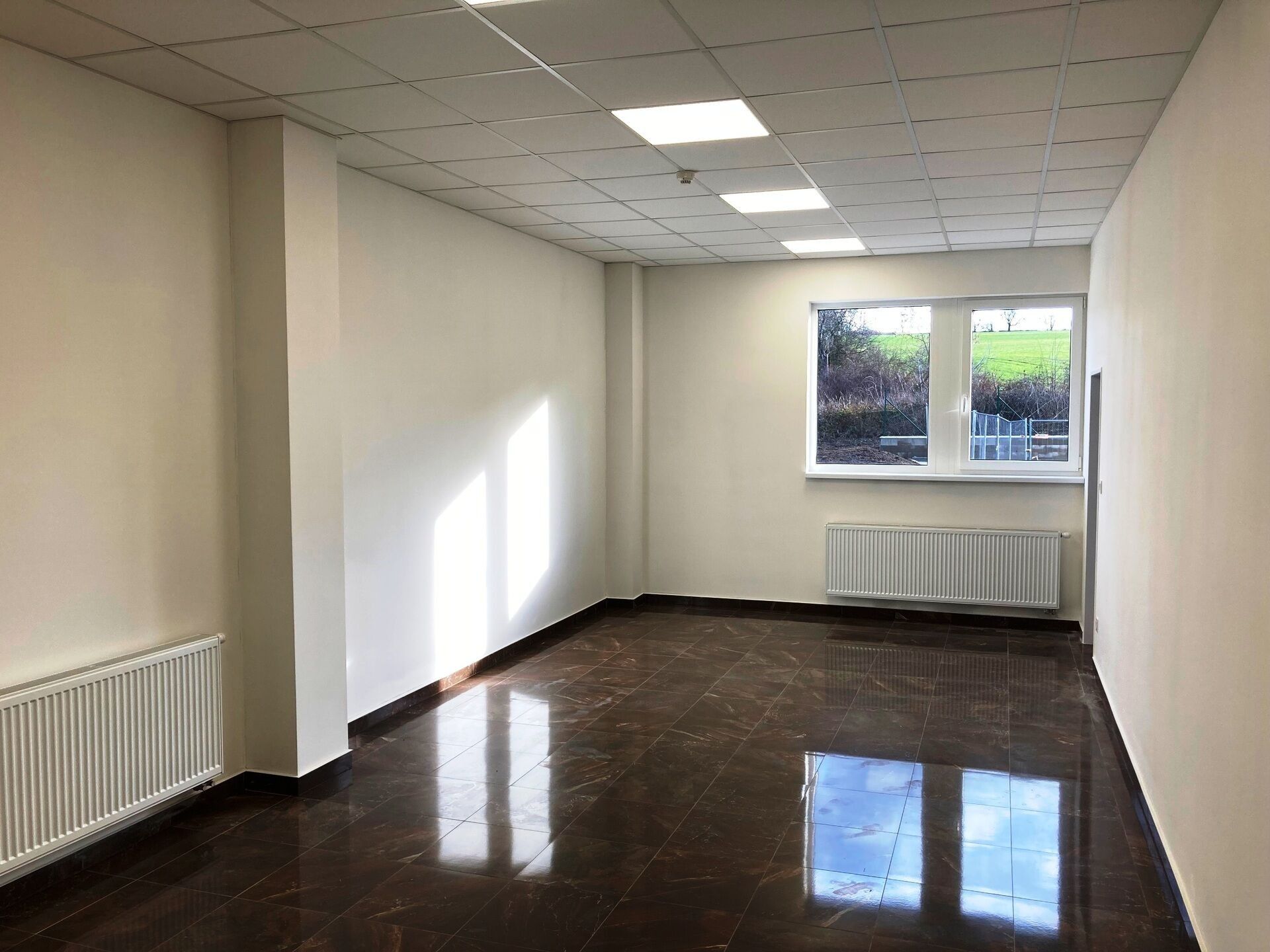 Pronájem komerčního prostoru 13211 m² - foto 11