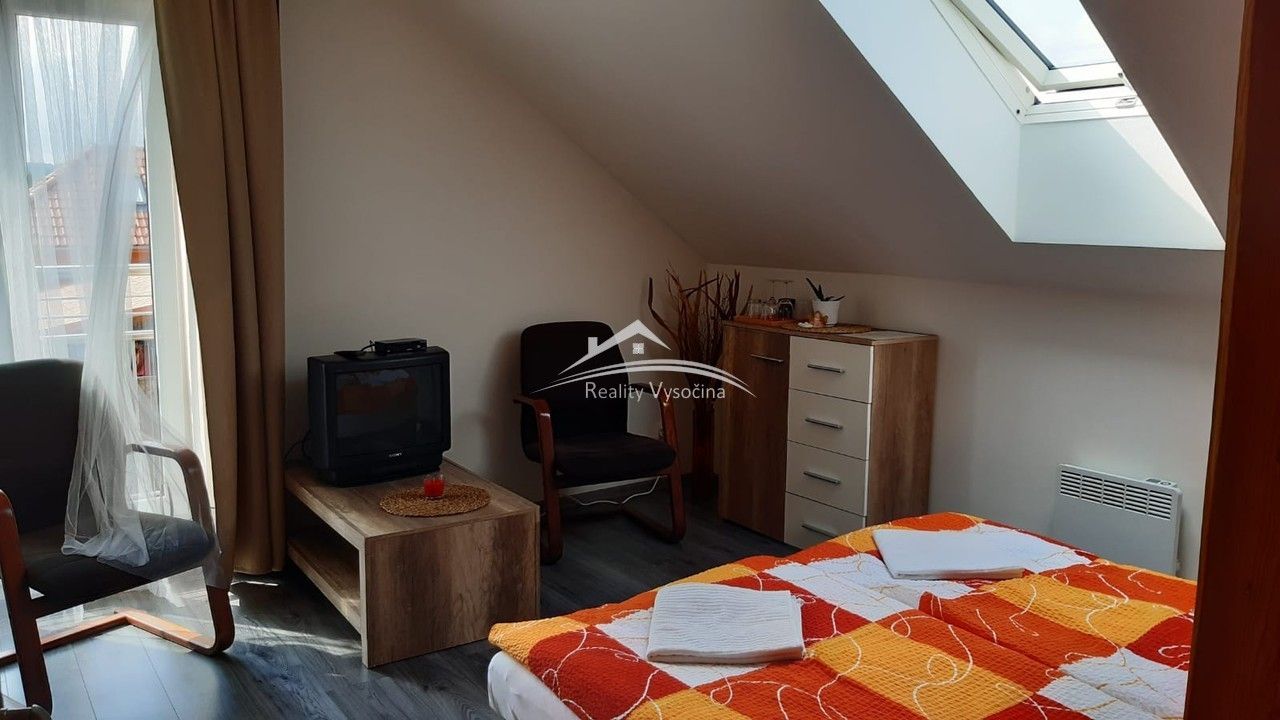 Pronájem bytu 1+kk 20 m² - foto 4