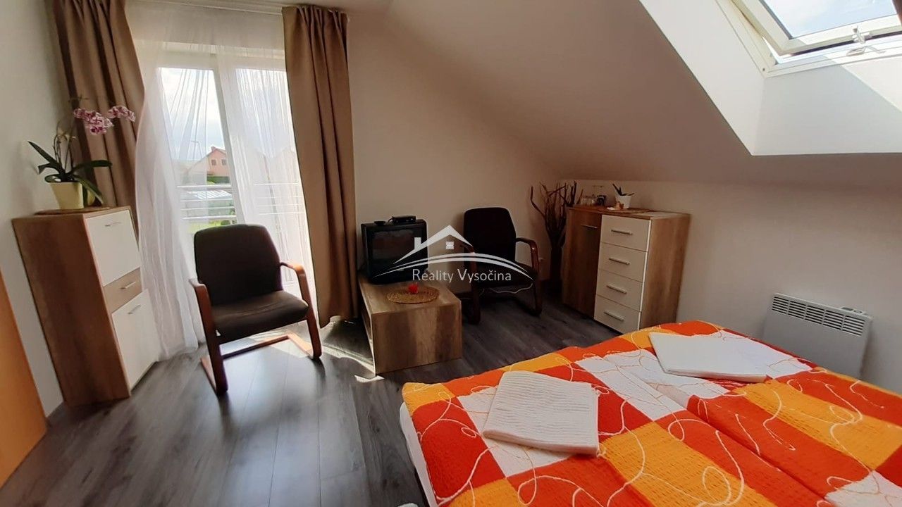 Pronájem bytu 1+kk 20 m² - foto 8