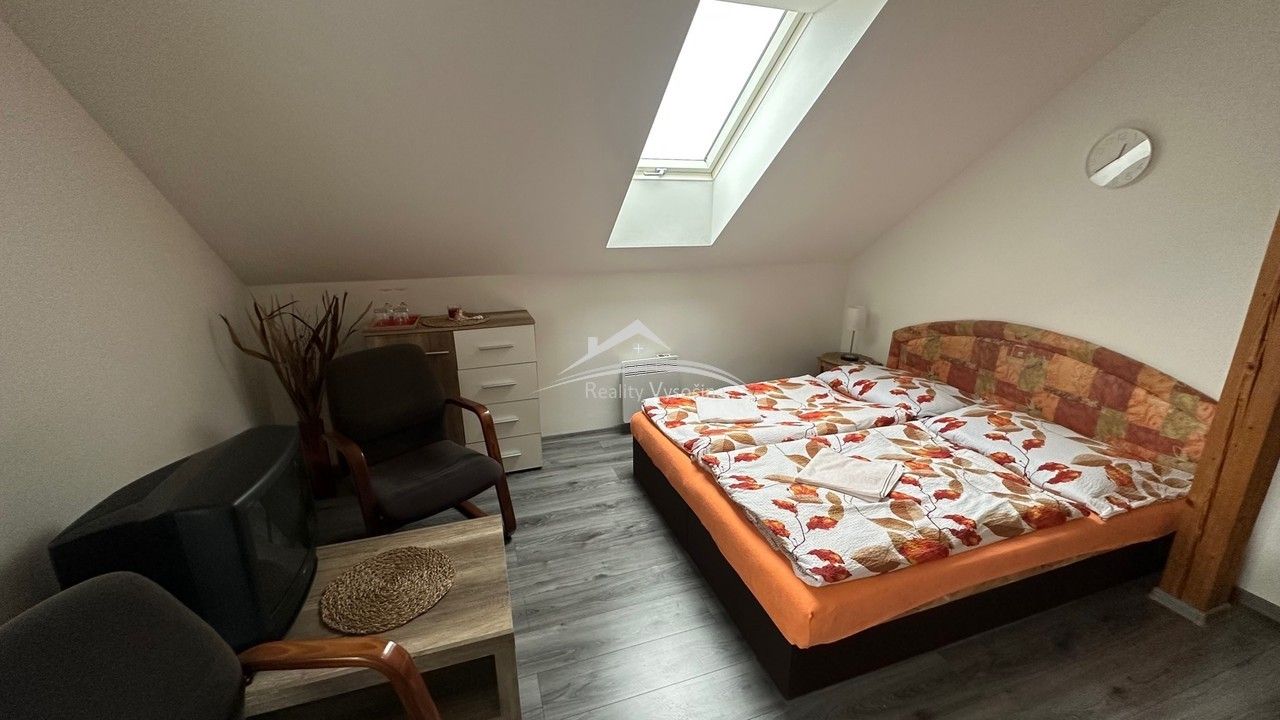 Pronájem bytu 1+kk 20 m² - foto 1