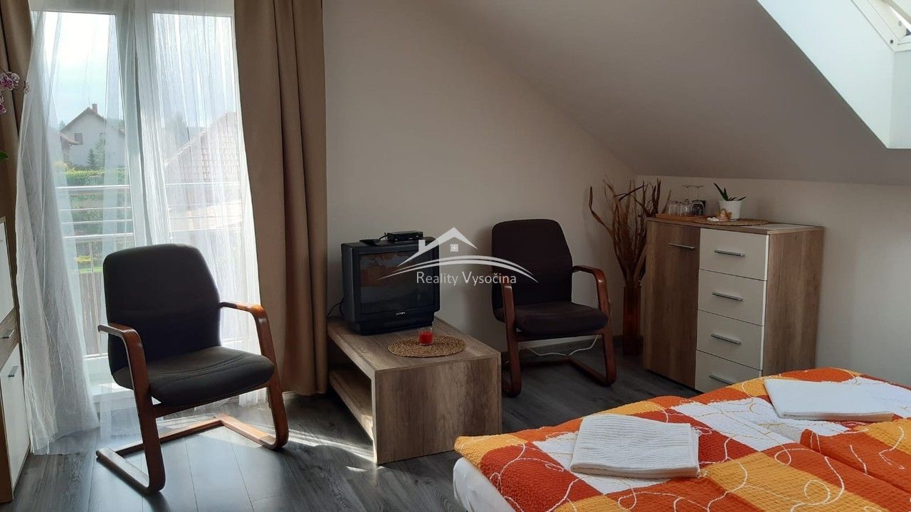Pronájem bytu 1+kk 20 m² - foto 10