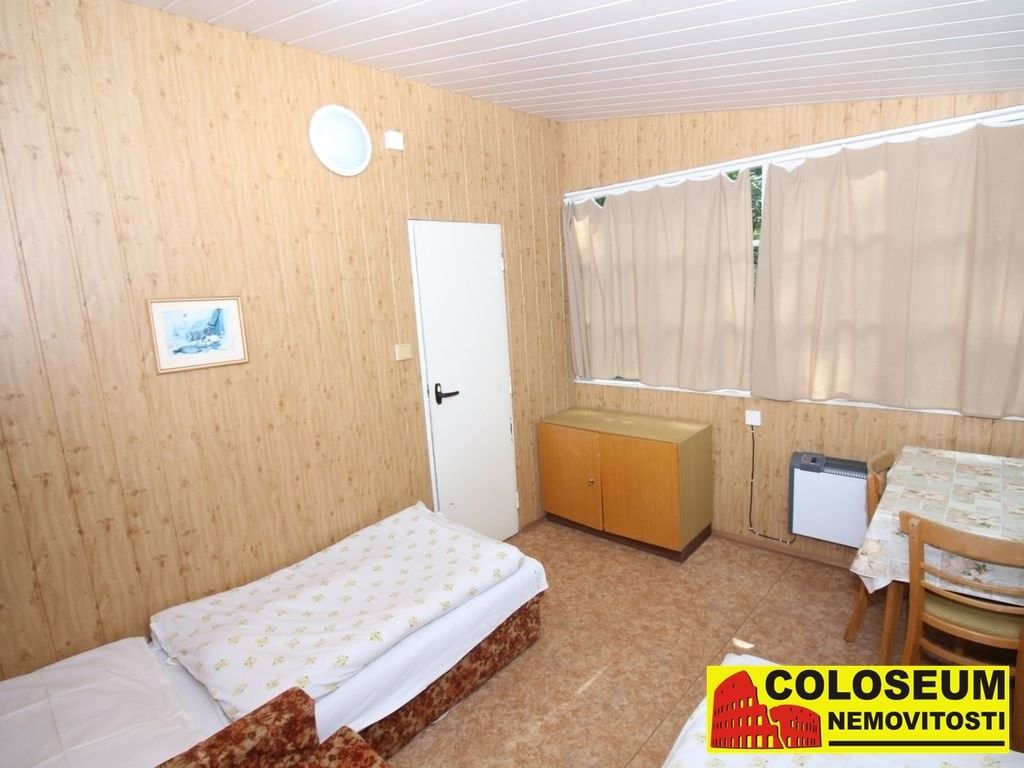 Prodej komerčního prostoru 250 m² - foto 6