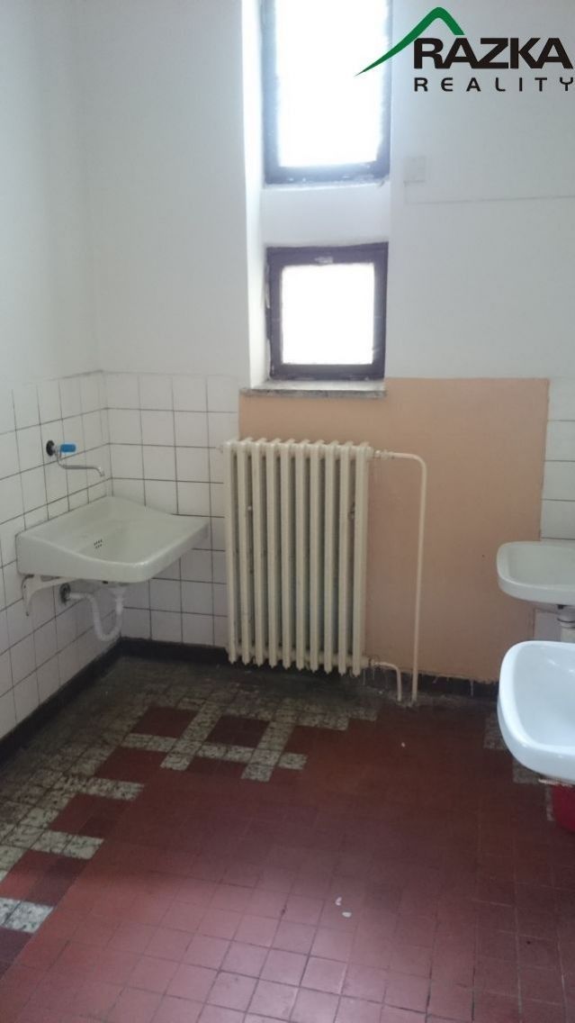 Pronájem komerčního prostoru 658 m² - foto 3