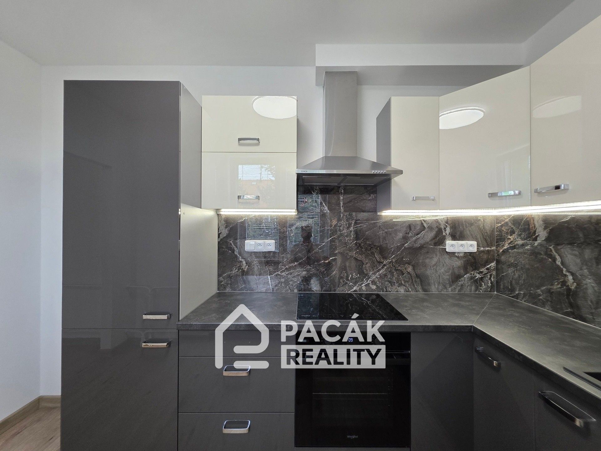Pronájem bytu 3+1 78 m² - foto 15