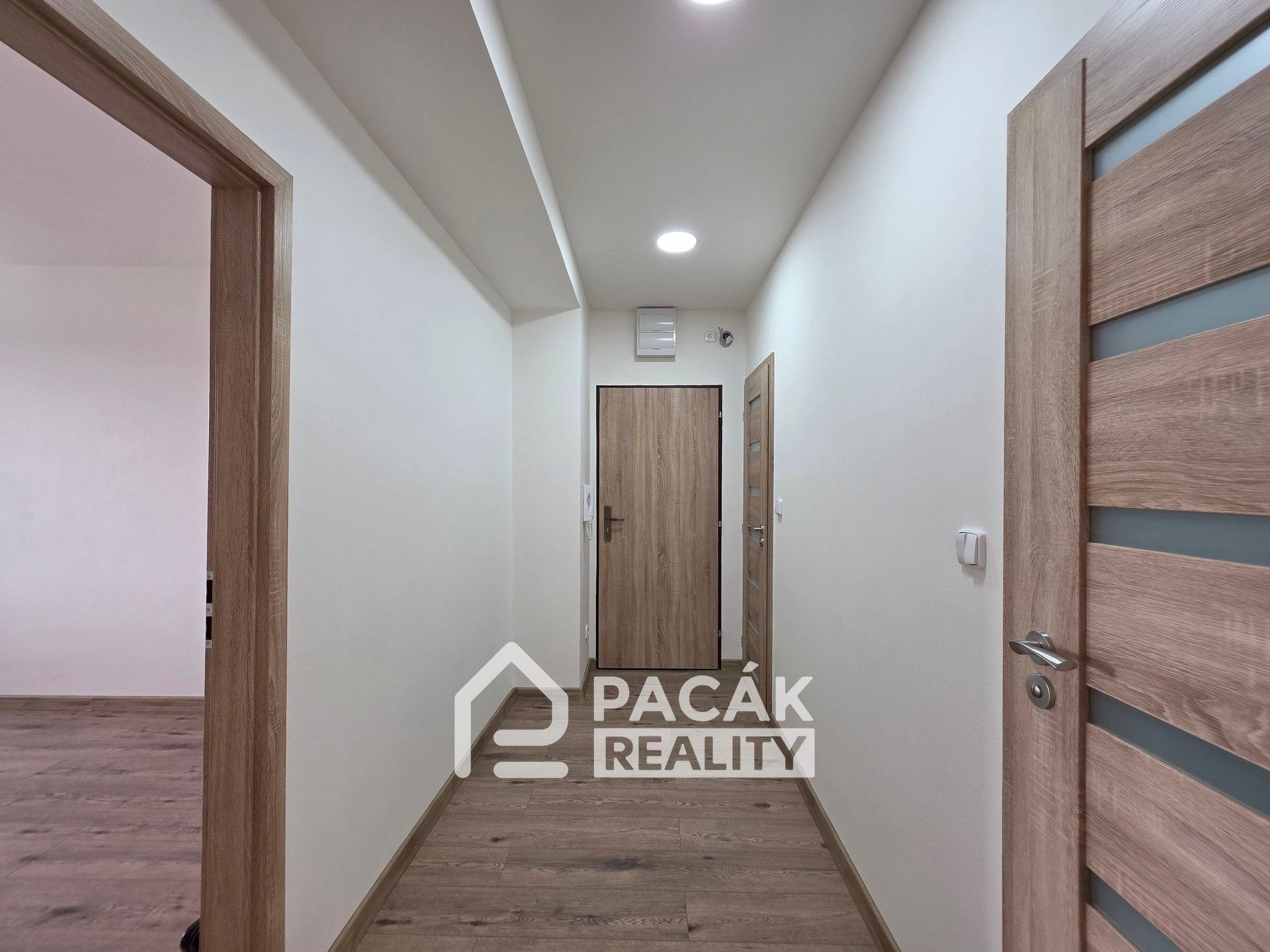 Pronájem bytu 3+1 78 m² - foto 14