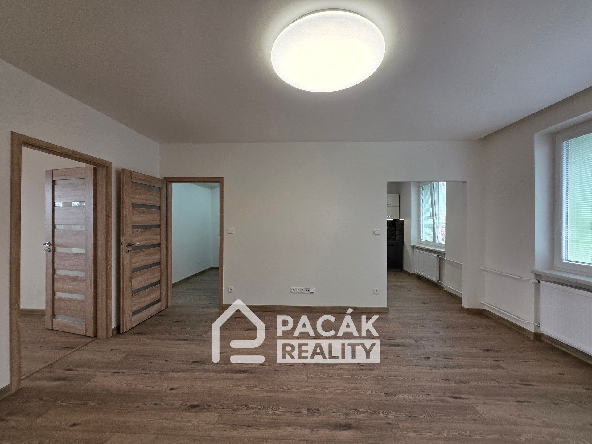 Pronájem bytu 3+1 78 m² - foto 26