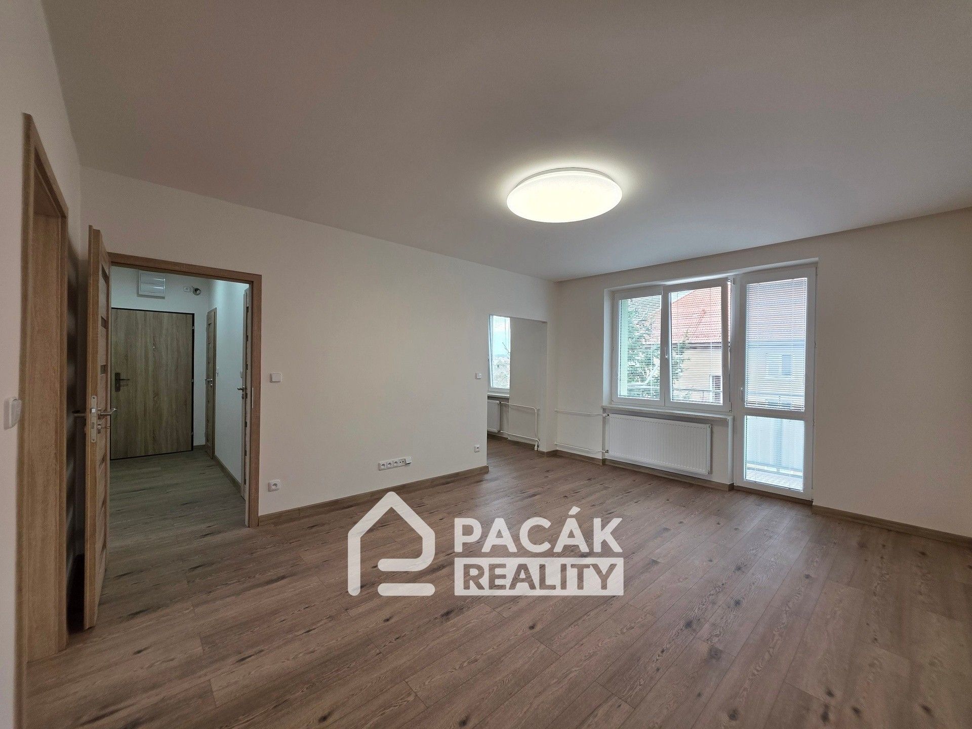 Pronájem bytu 3+1 78 m² - foto 25