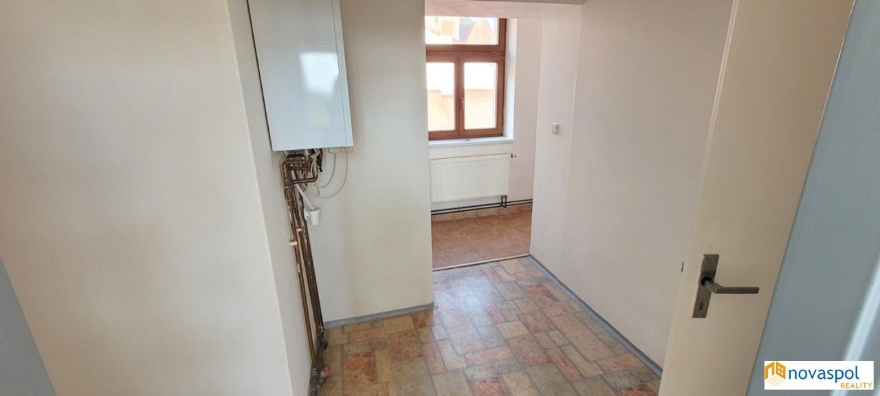 Pronájem bytu 2+1 78 m² - foto 7