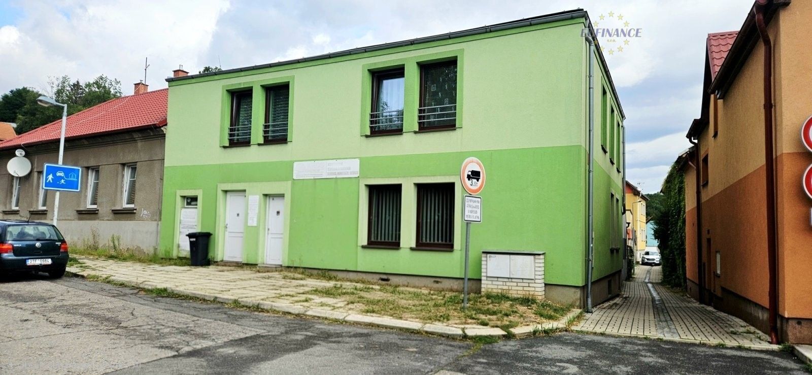 Prodej komerčního prostoru 235 m² - foto 1