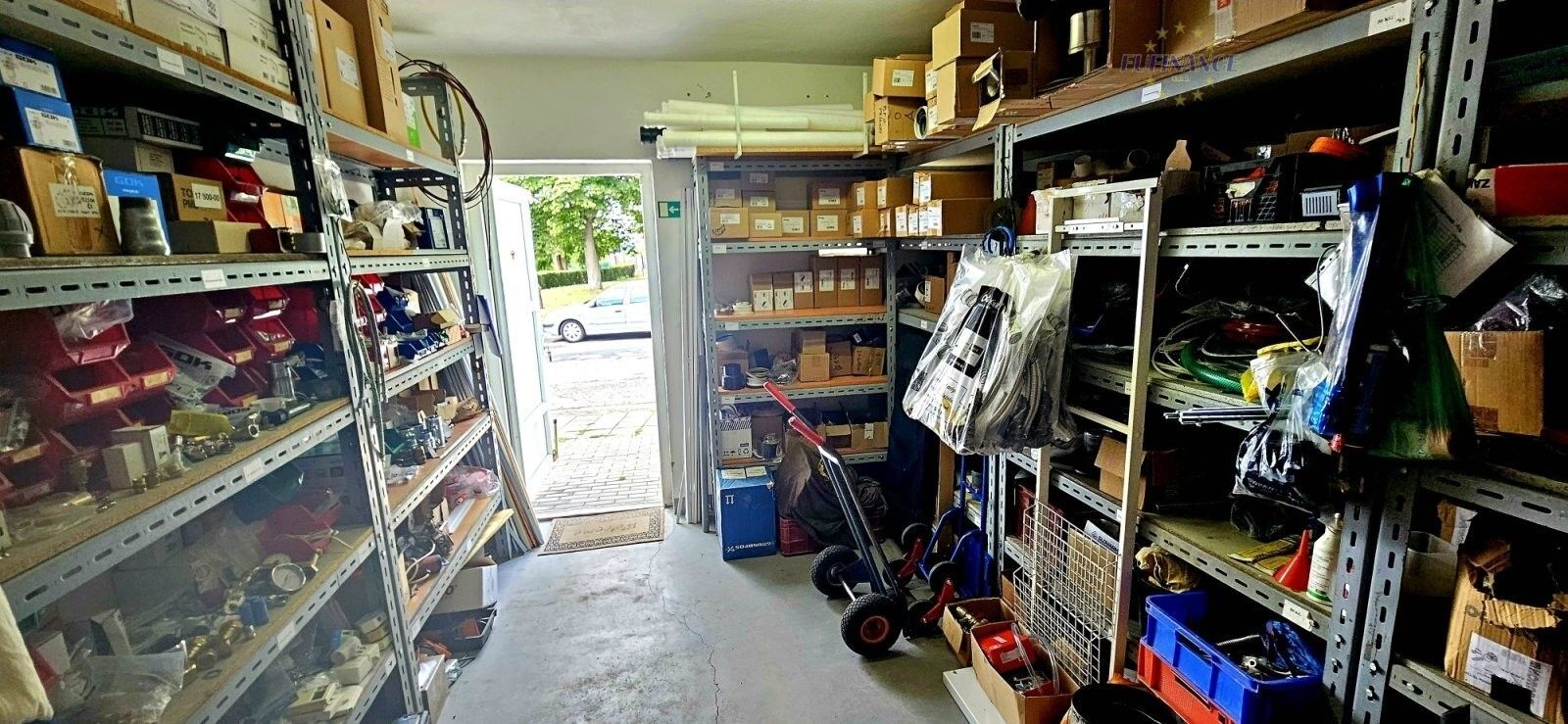 Prodej komerčního prostoru 235 m² - foto 20