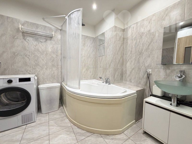 Prodej bytu 1+kk 63 m² - foto 10