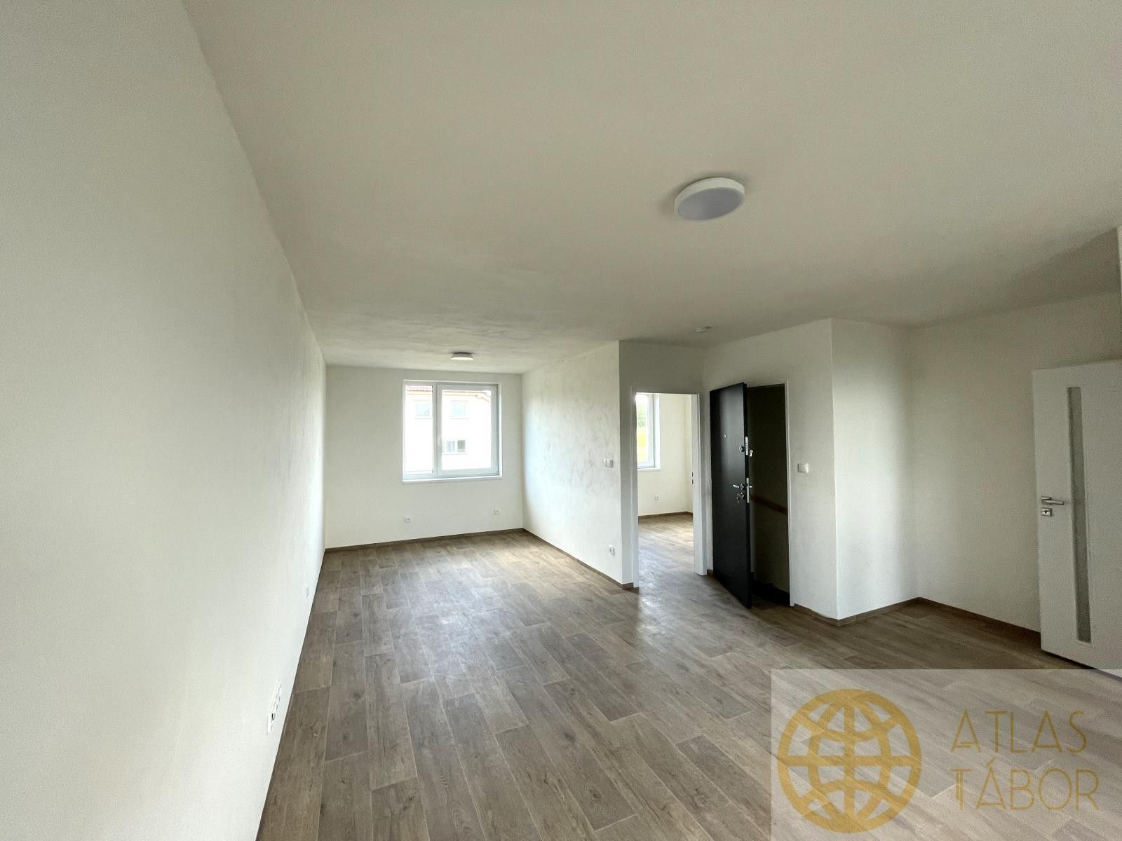 Pronájem bytu 2+kk 50 m² - foto 4