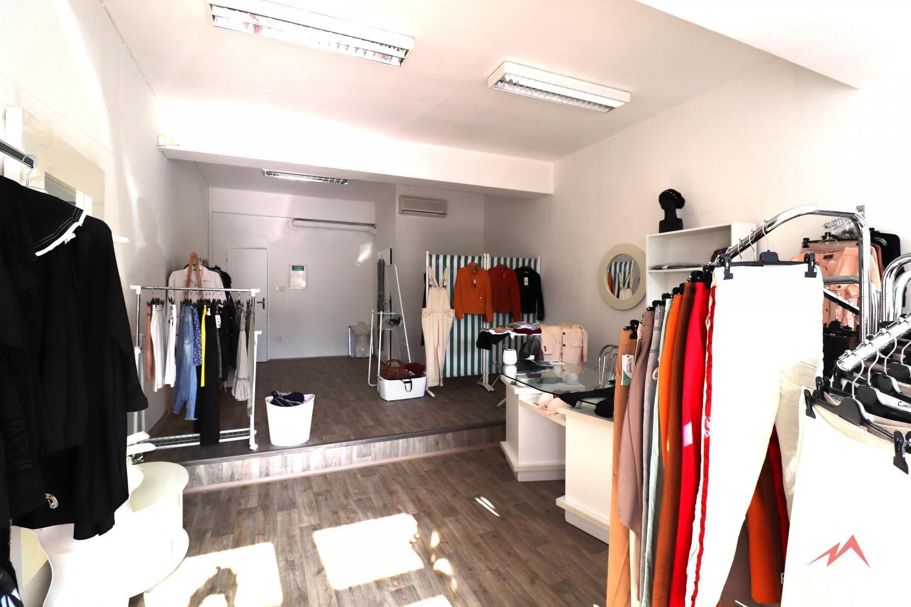Pronájem komerčního prostoru 45 m² - foto 2