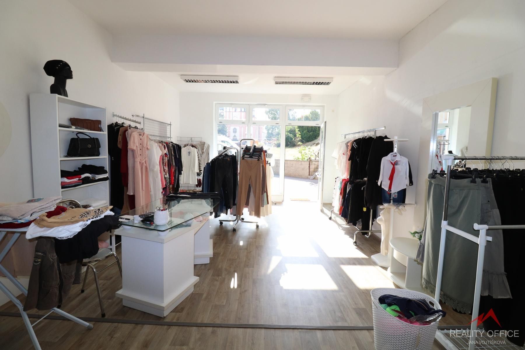 Pronájem komerčního prostoru 45 m² - foto 3