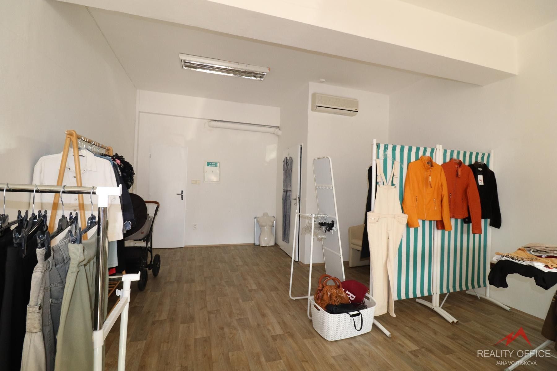 Pronájem komerčního prostoru 45 m² - foto 7