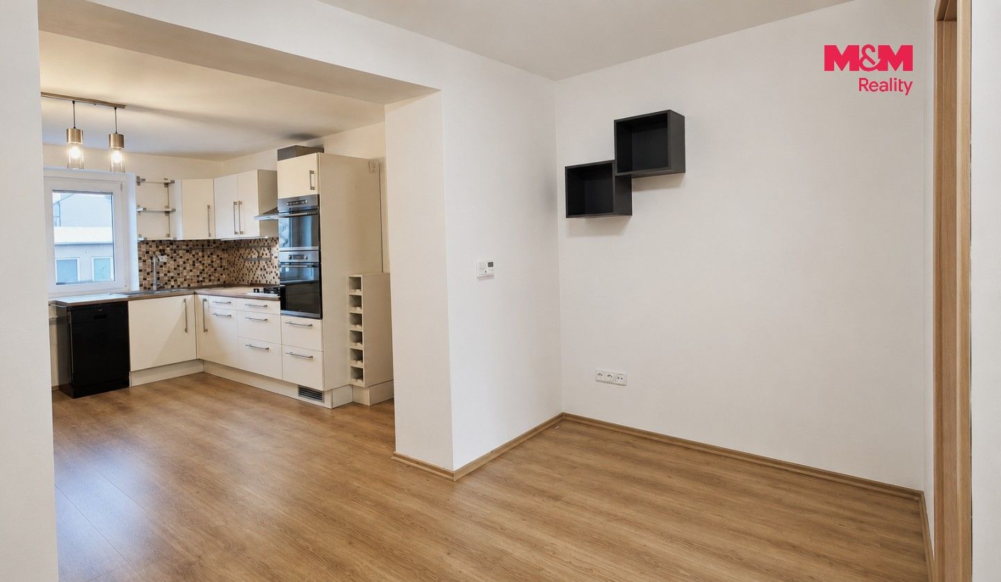 Pronájem bytu 2+1 49 m² - foto 4