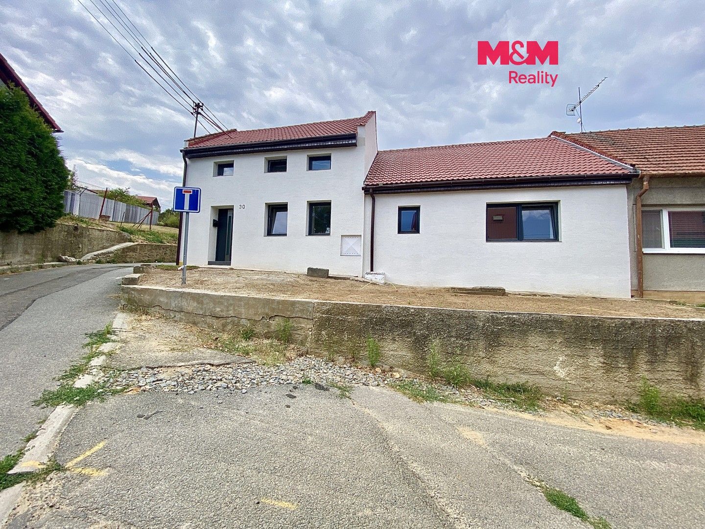 Prodej domu 100 m² - foto 1
