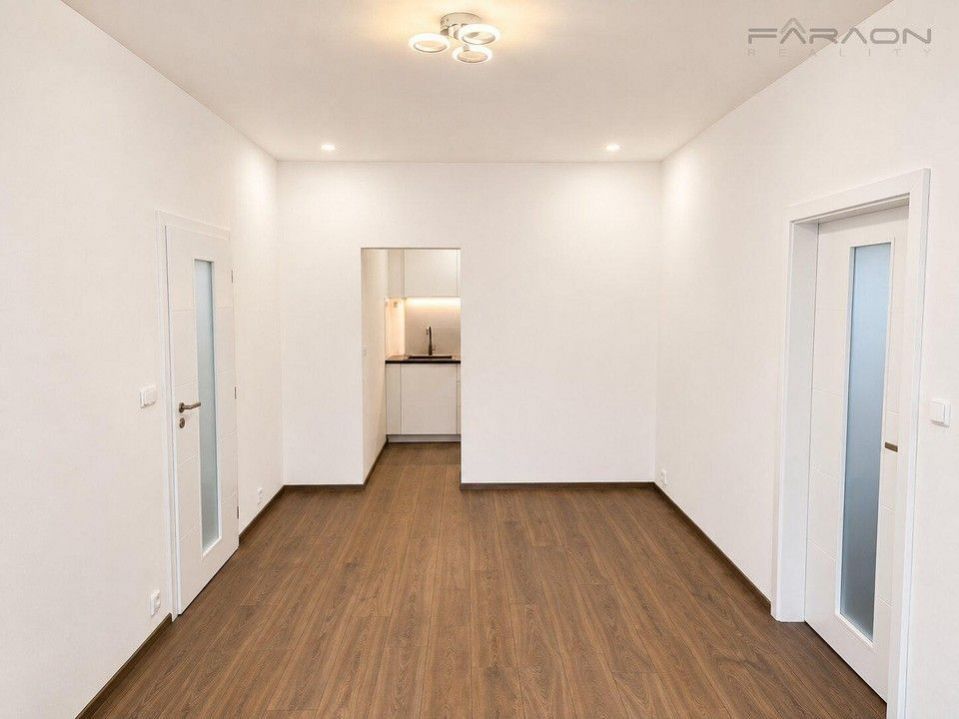 Pronájem bytu 2+kk 50 m² - foto 5