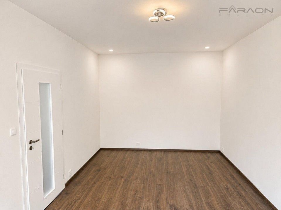 Pronájem bytu 2+kk 50 m² - foto 9