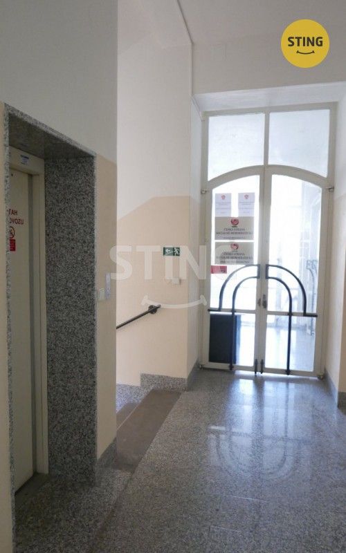 Pronájem komerčního prostoru 88 m² - foto 8