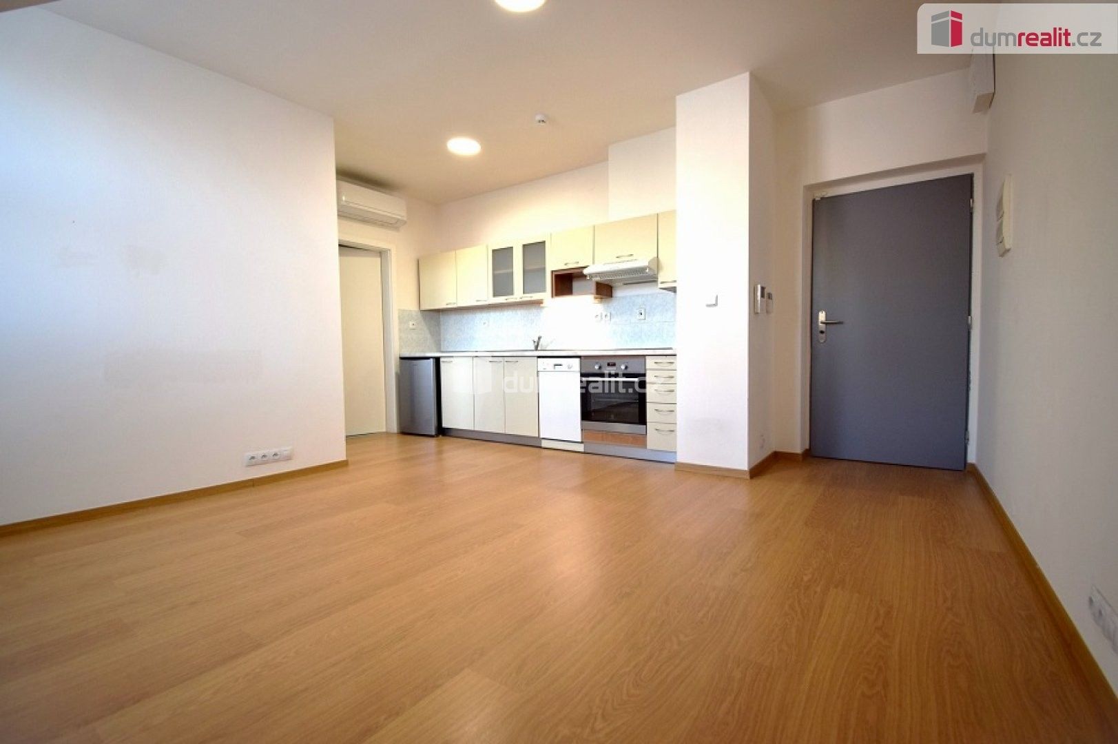 Pronájem bytu 2+kk 41 m² - foto 1