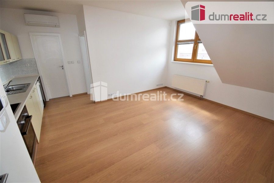 Pronájem bytu 2+kk 41 m² - foto 2