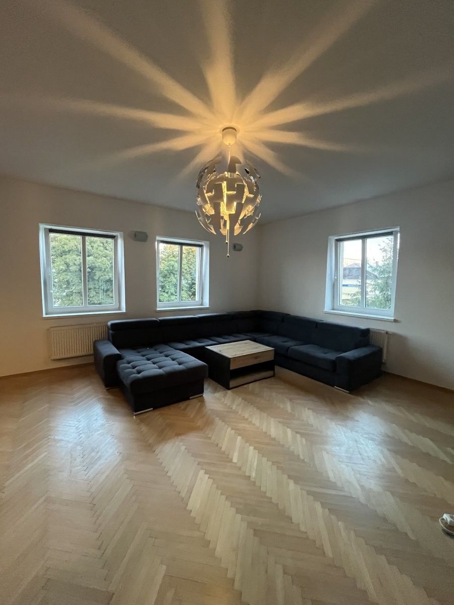 Pronájem bytu 3+kk 89 m² - foto 3