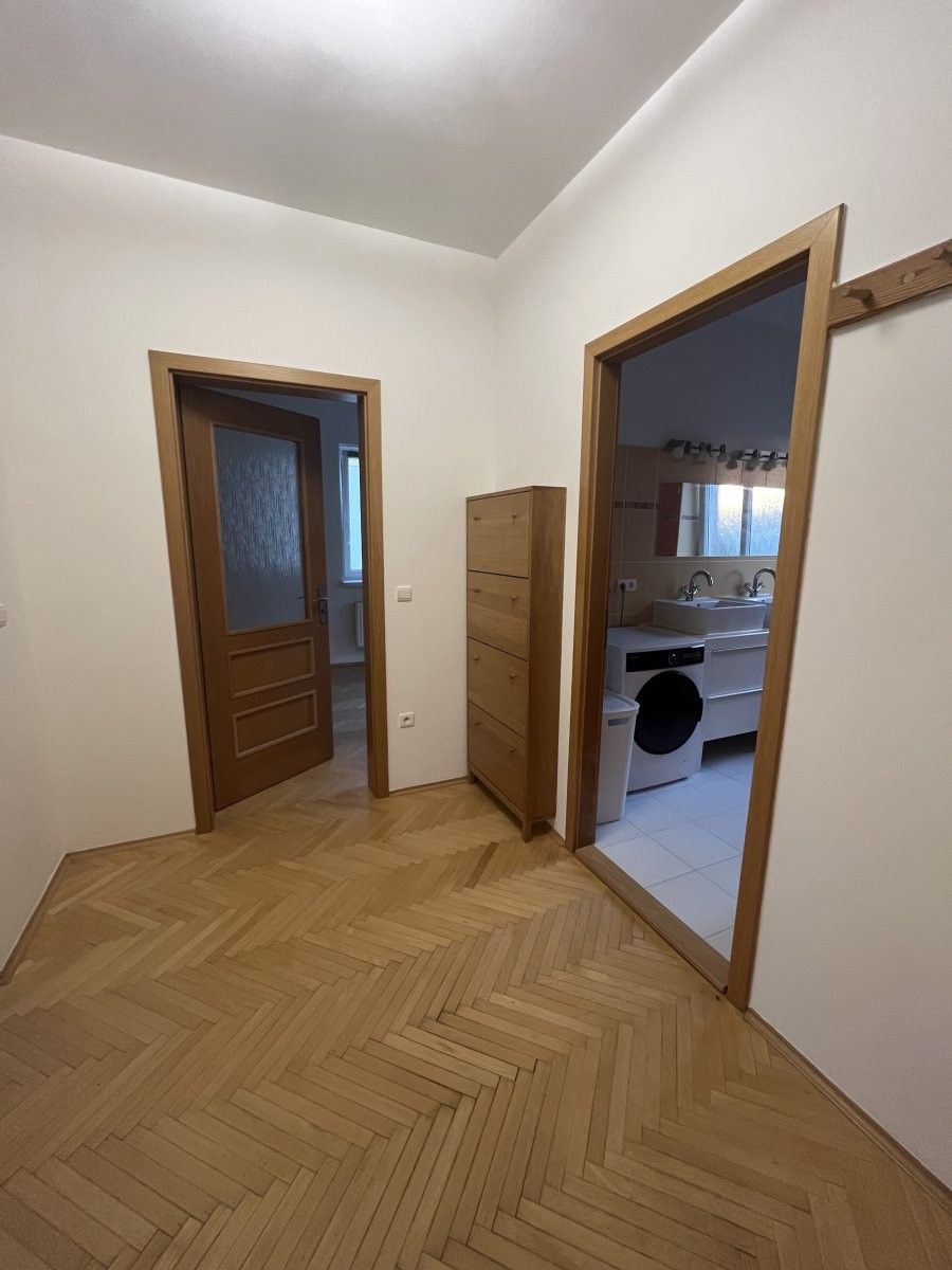 Pronájem bytu 3+kk 89 m² - foto 8