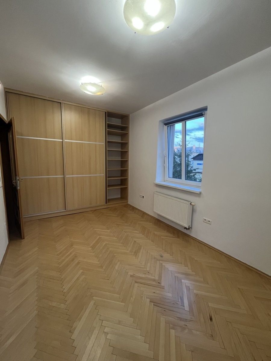 Pronájem bytu 3+kk 89 m² - foto 9