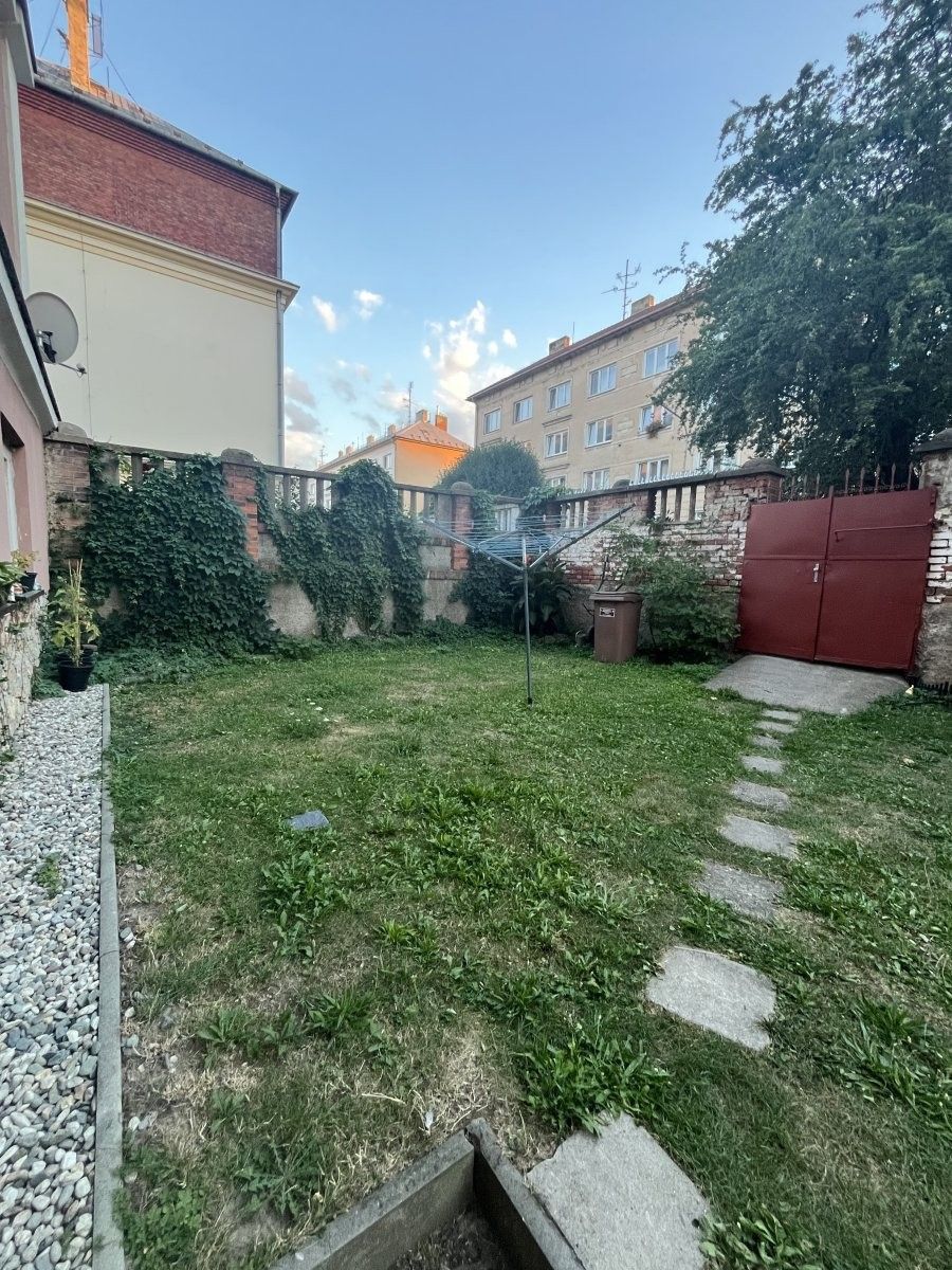 Pronájem bytu 3+kk 89 m² - foto 14