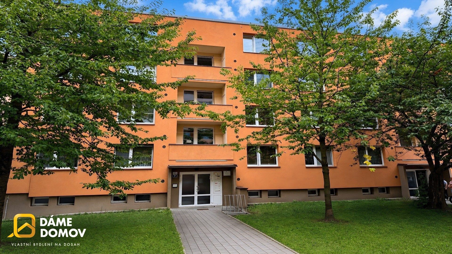 Pronájem bytu 3+kk 54 m² - foto 1