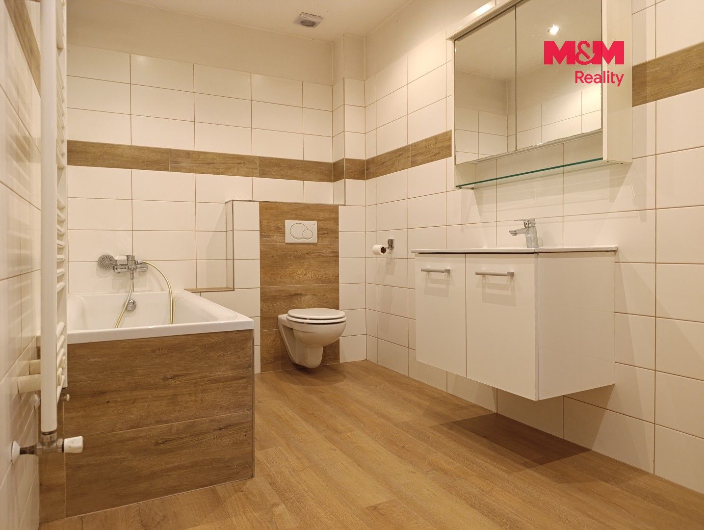 Pronájem komerčního prostoru 117 m² - foto 14