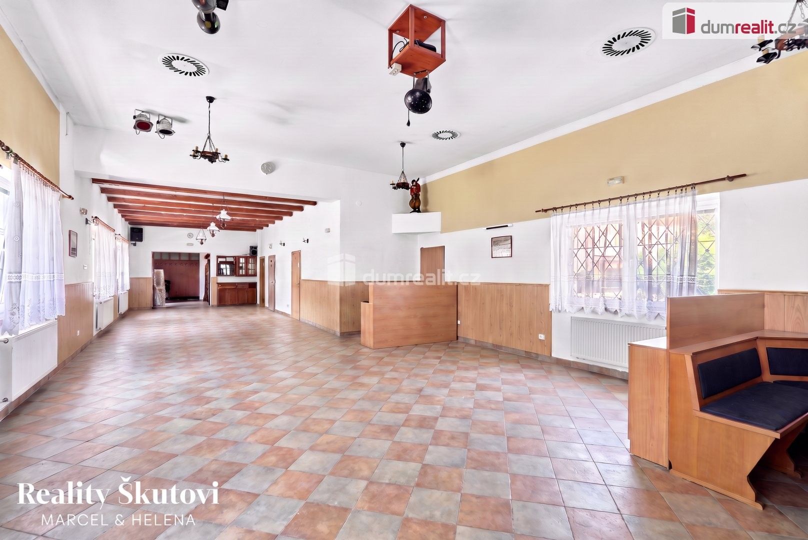 Prodej nemovitosti 350 m² - foto 16