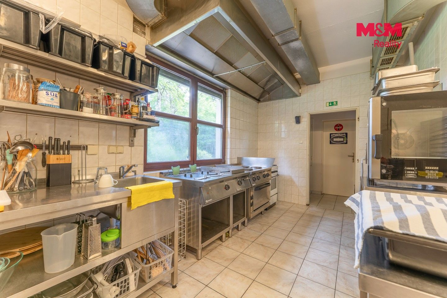 Prodej komerčního prostoru 443 m² - foto 19
