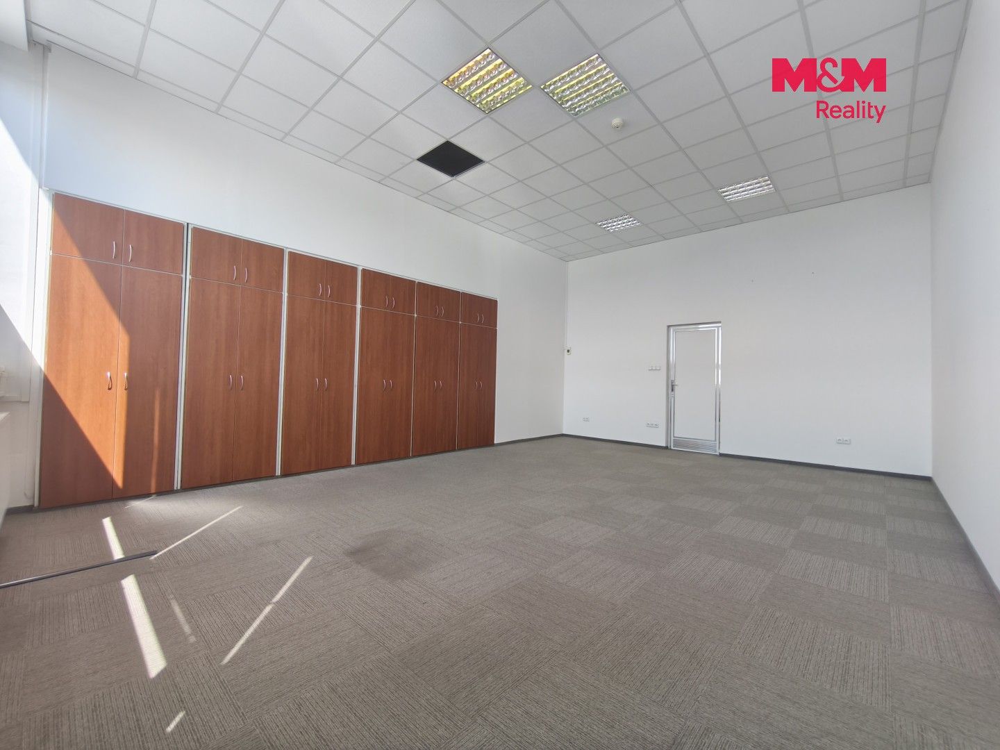 Pronájem komerčního prostoru 383 m² - foto 4