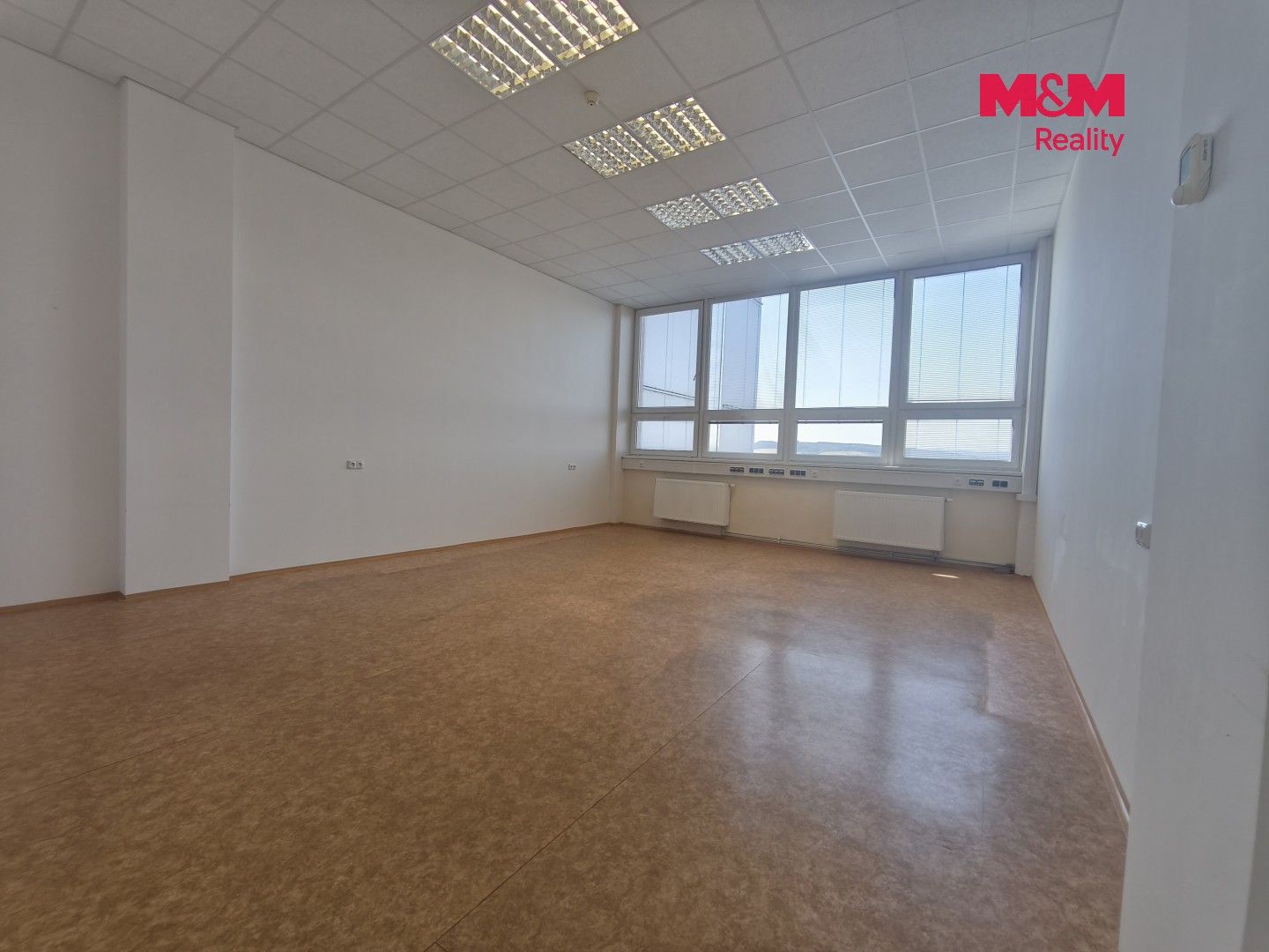 Pronájem komerčního prostoru 383 m² - foto 5