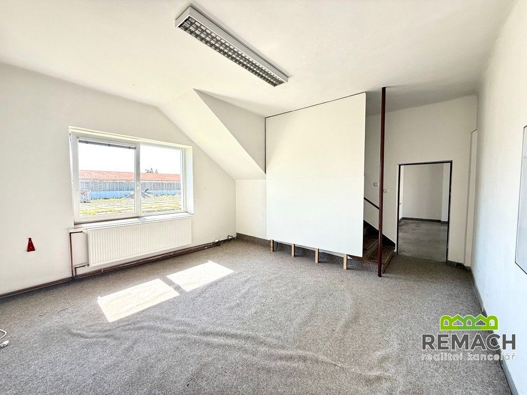 Pronájem komerčního prostoru 54 m² - foto 3