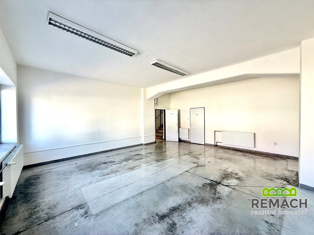 Pronájem komerčního prostoru 54 m² - foto 6