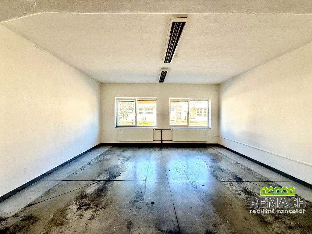 Pronájem komerčního prostoru 54 m² - foto 7