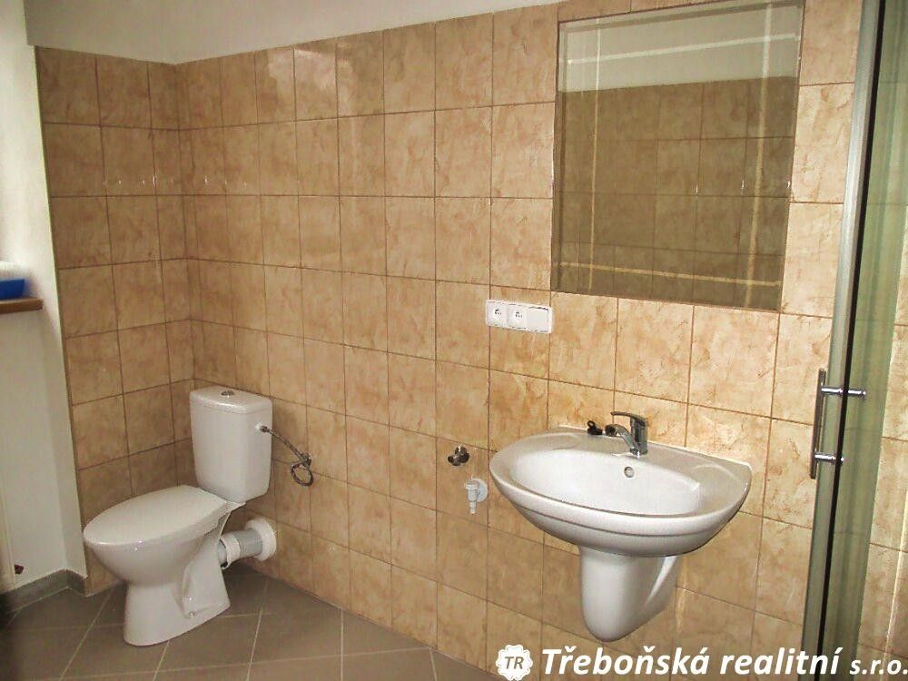 Prodej komerčního prostoru 445 m² - foto 20