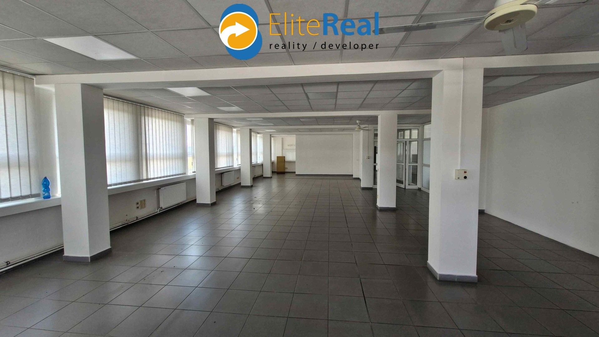 Pronájem komerčního prostoru 155 m² - foto 2