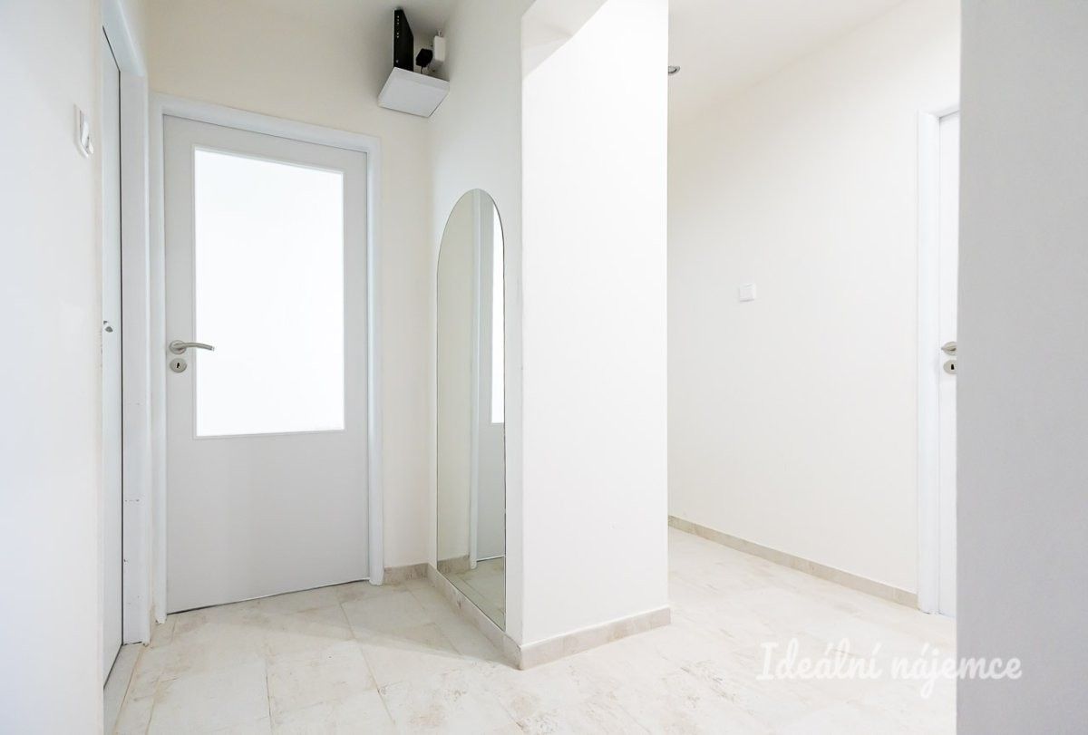 Pronájem bytu 3+1 67 m² - foto 4