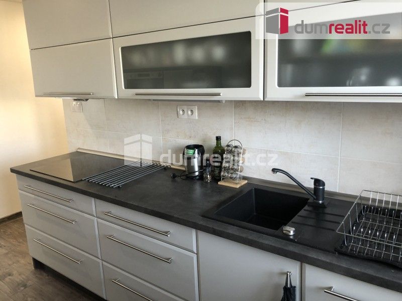Pronájem bytu 2+1 60 m² - foto 1