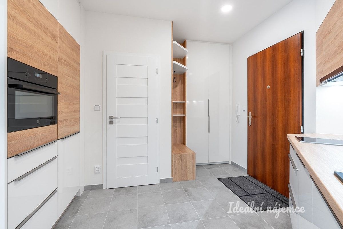 Pronájem bytu 1+kk 39 m² - foto 8