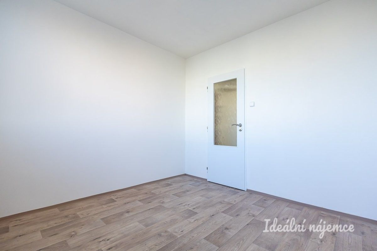 Pronájem bytu 3+1 67 m² - foto 9